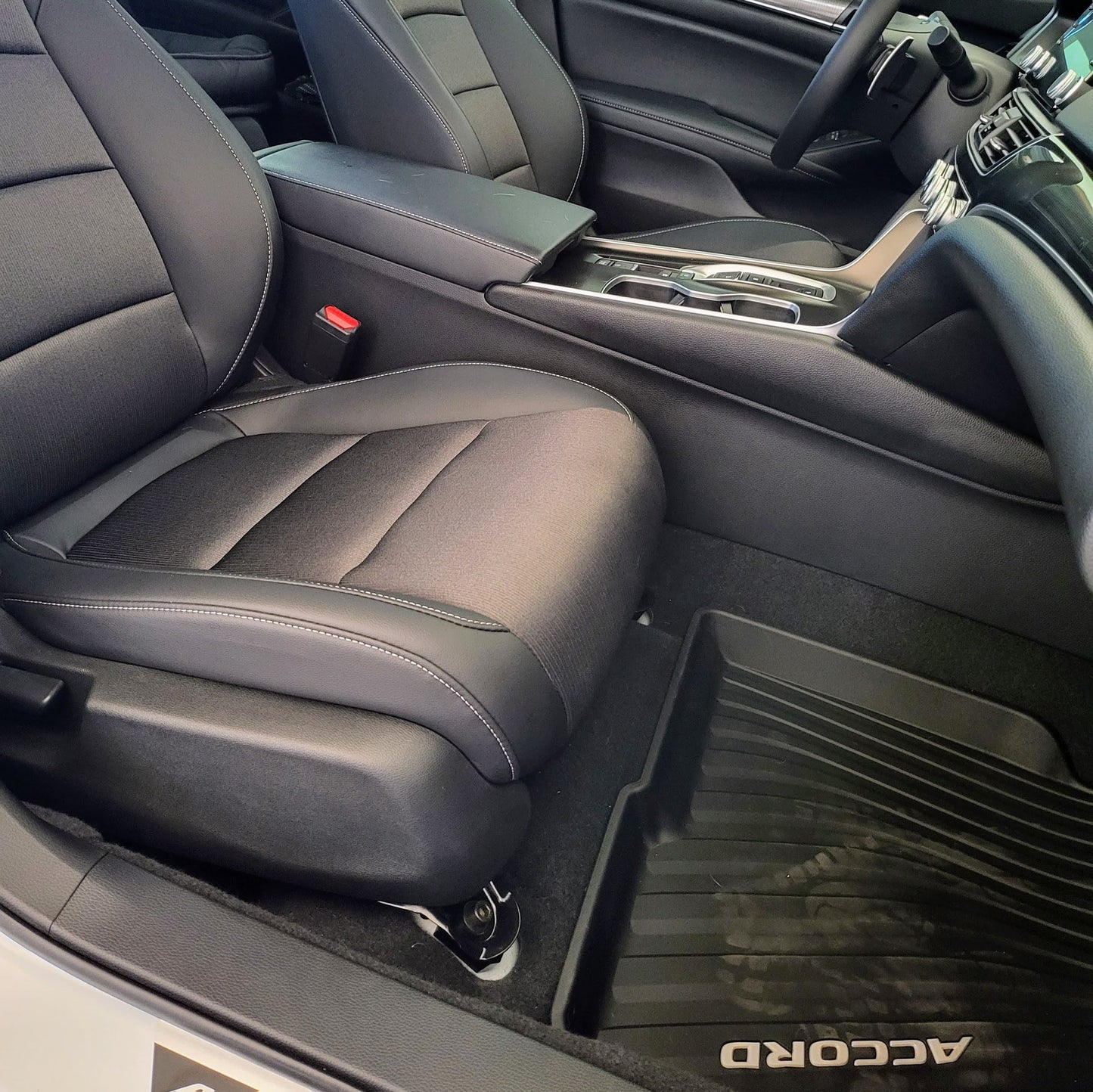 FRONT SEAT JACKERS® (2013-2024 HONDA ACCORD)