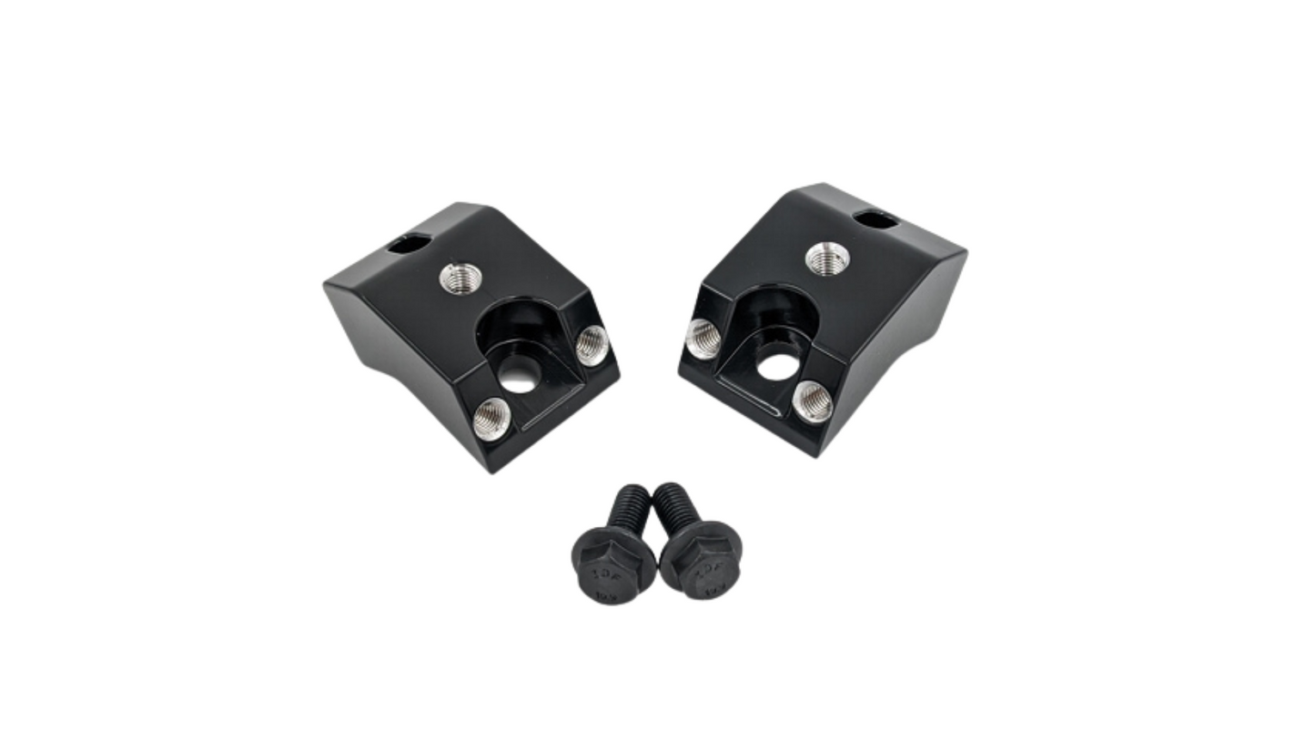 FRONT SEAT JACKERS 1998 2007 TOYOTA LAND CRUISER 100 Get comfortable and get organized with Desert Does It.