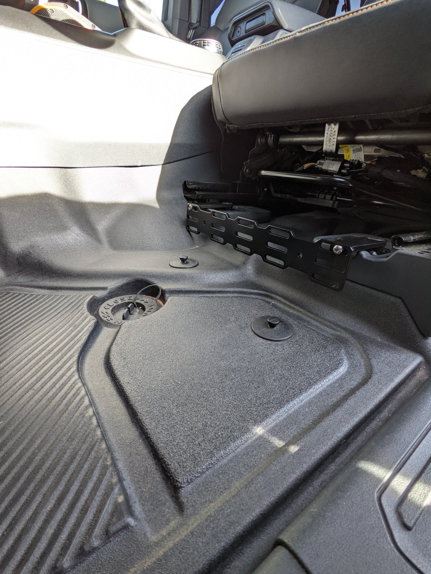 FRONT MULTI MOUNT PANEL (2021-2023 FORD BRONCO) MMP - Desert Does It