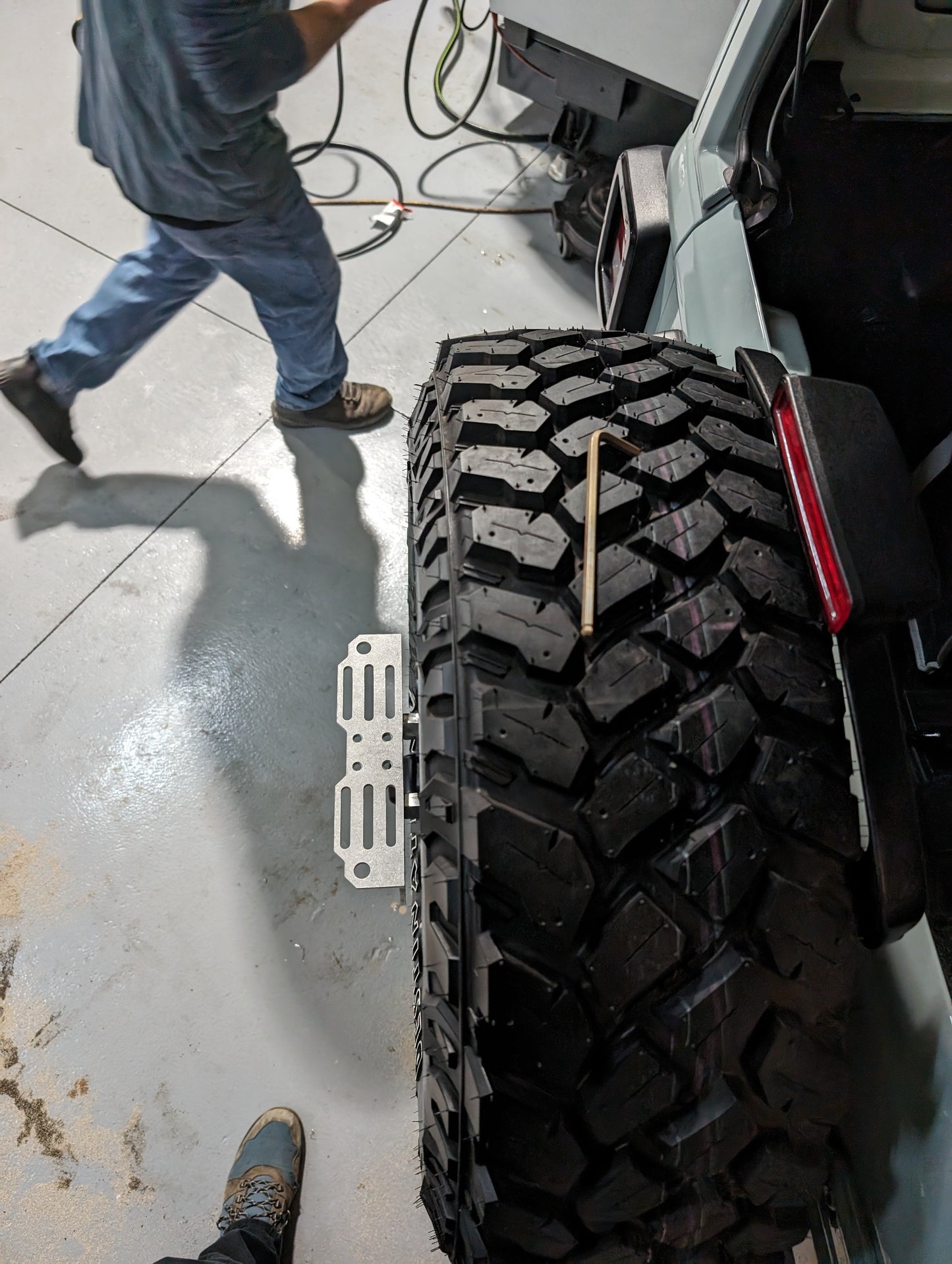 SPARE TIRE MOLLE (2018+ JEEP WRANGLER JL & JLU)
