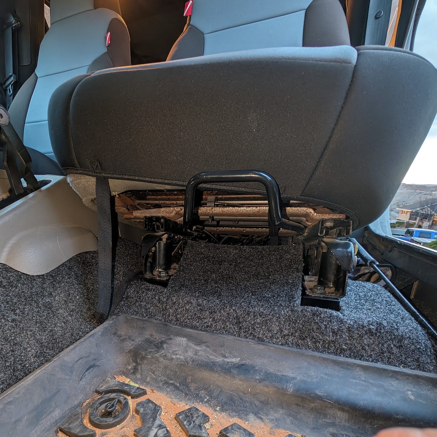 FRONT SEAT JACKERS® (2004-2006 JEEP WRANGLER TJ Unlimited/LJ)
