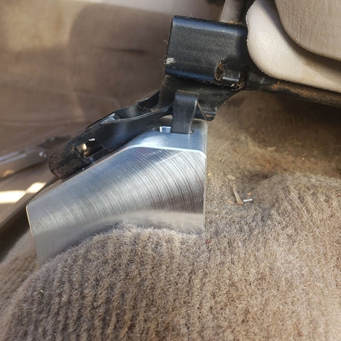 FRONT SEAT JACKERS 1998 2007 TOYOTA LAND CRUISER 100 Get comfortable and get organized with Desert Does It.