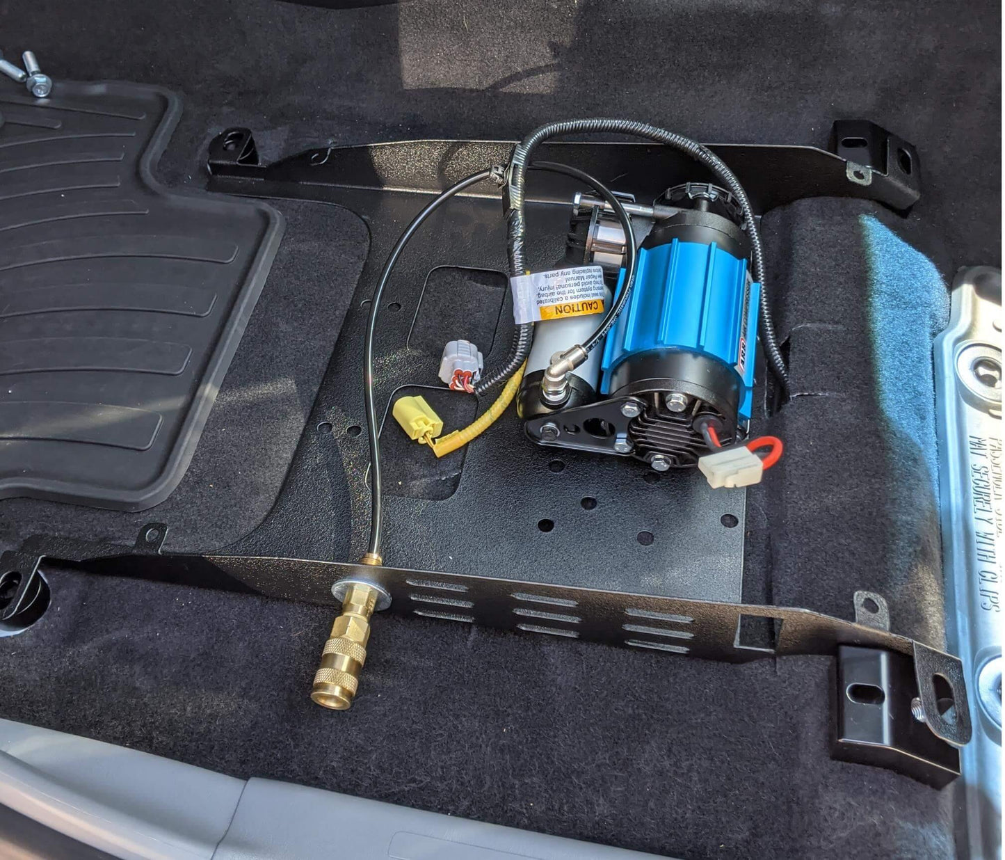 UNDER SEAT COMPRESSOR MOUNT (2005-2021 TOYOTA TACOMA / 2003-2021 4RUNNER) - Desert Does It