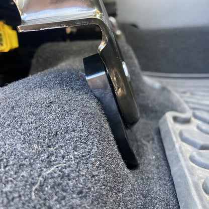 ADJUSTABLE FRONT SEAT JACKERS® (2002-2018 RAM 1500) - Desert Does It