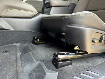 FRONT SEAT JACKERS (2023-2025 CHEVY COLORADO / GMC CANYON)