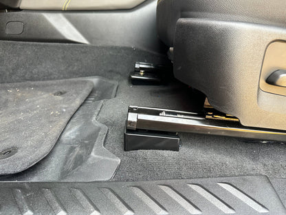 FRONT SEAT JACKERS (2023-2025 CHEVY COLORADO / GMC CANYON)