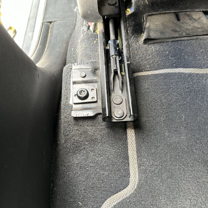 FRONT SEAT JACKERS (2014-2018 GM 1500)